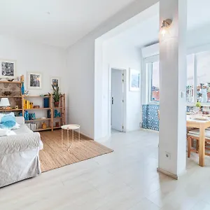Apartment Hidden Gem 1 In Center, Lissabon
