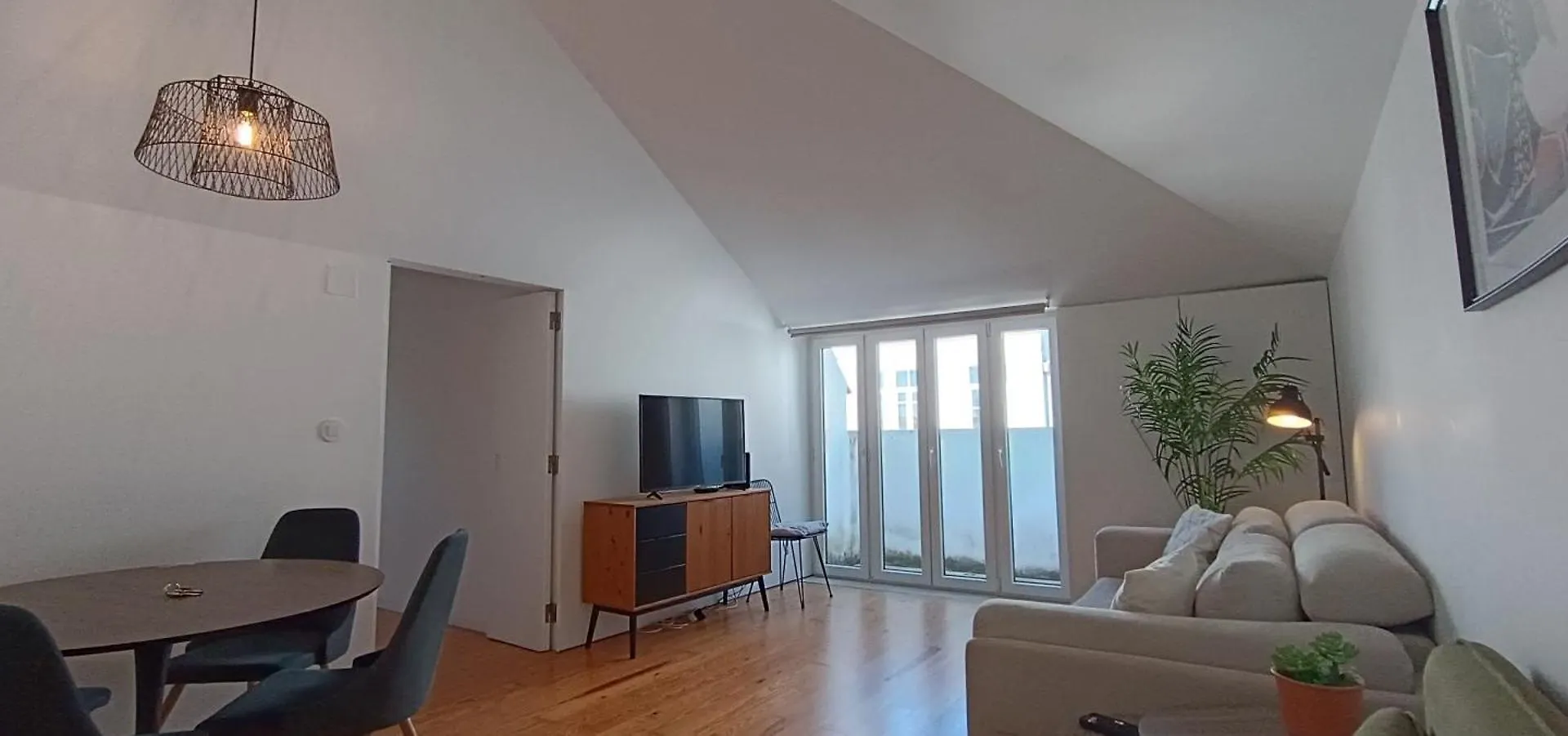 Lisbon Anjos Apartment